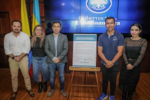 CAR y Gobernación de Cundinamarca sellan alianza histórica para proteger los recursos naturales de 98 municipios